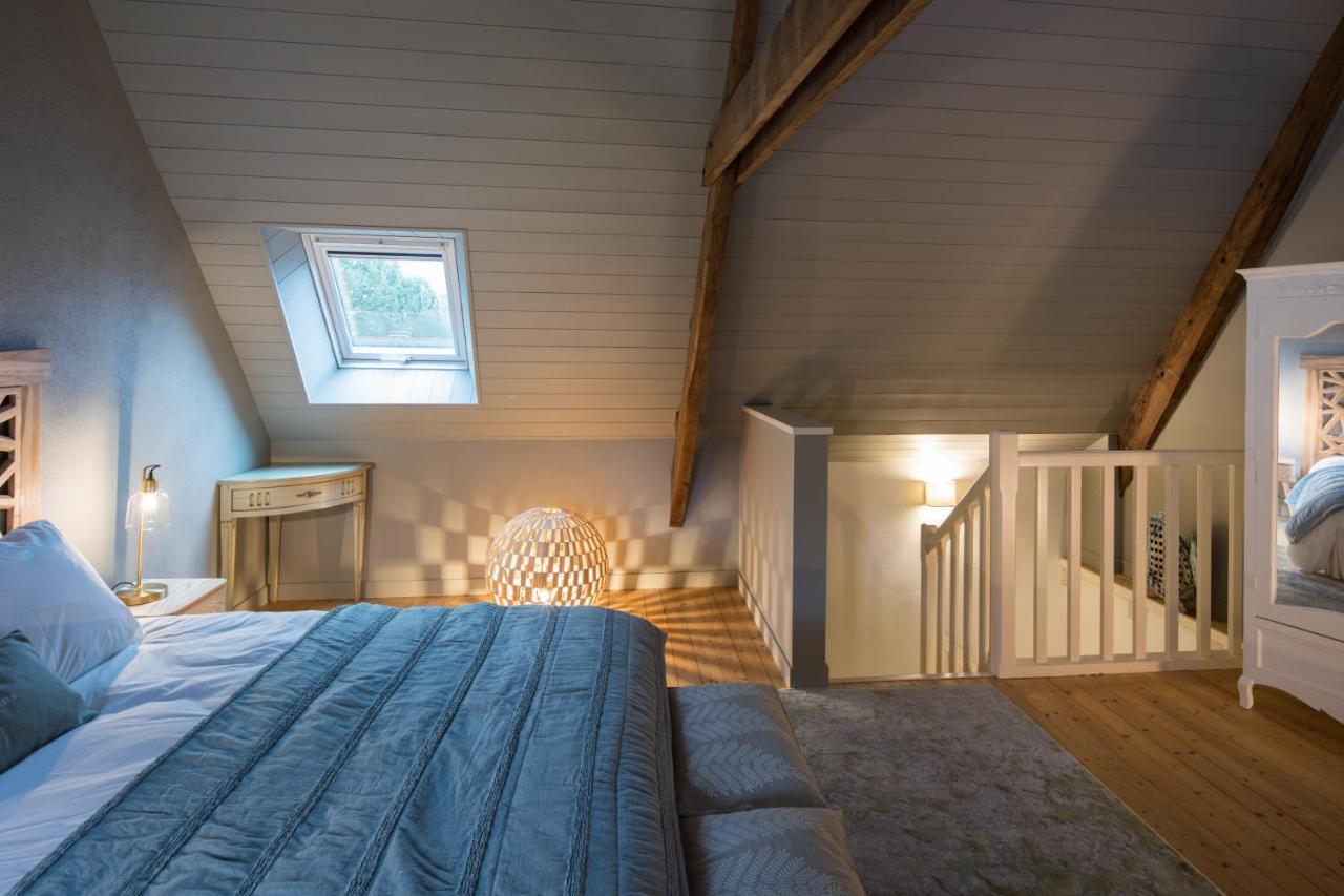 Manoir Du Vau D Arz Gites Et Chambres D Hotes Avec Piscine Malansac Eksteriør billede