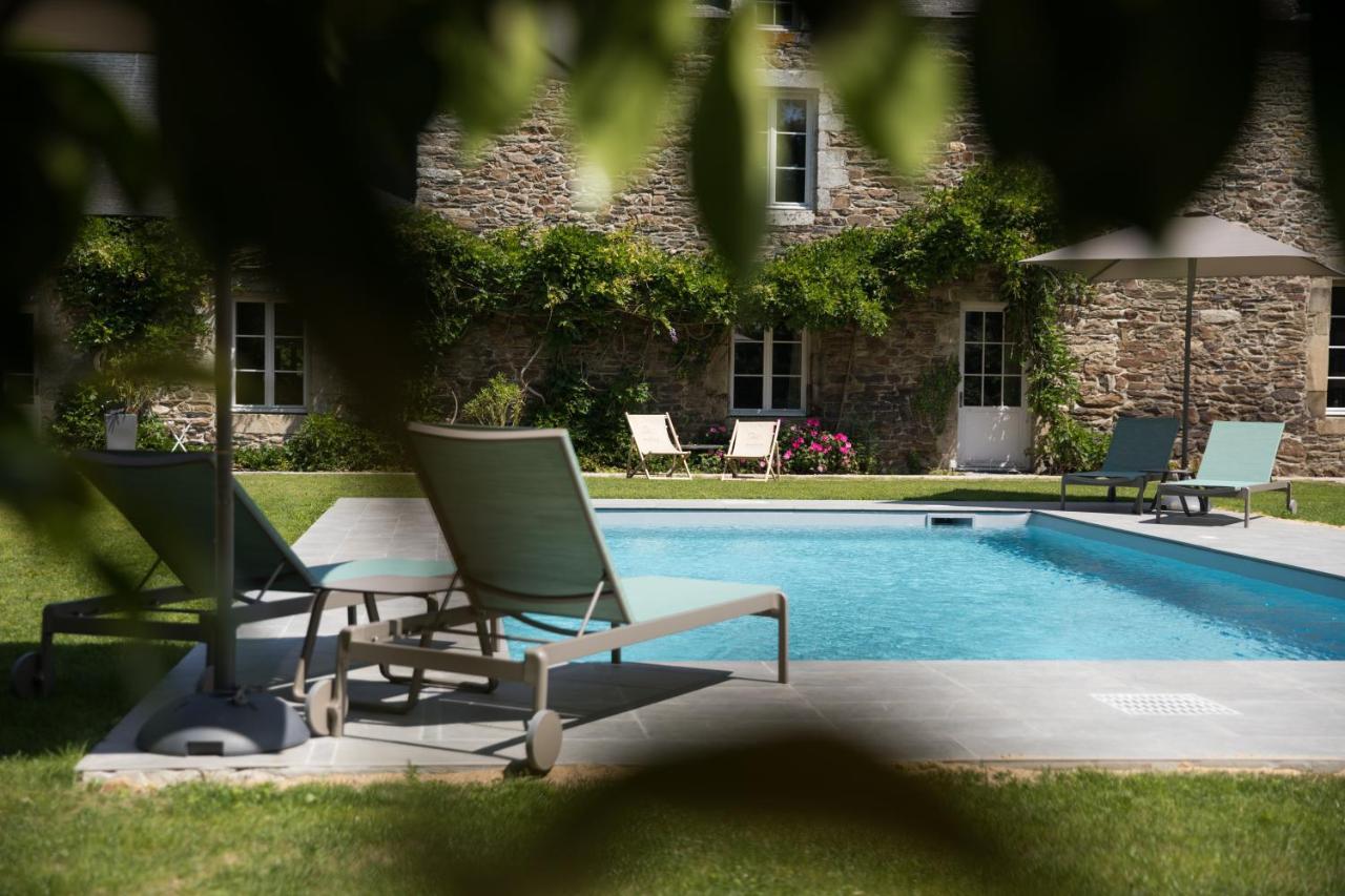 Manoir Du Vau D Arz Gites Et Chambres D Hotes Avec Piscine Malansac Eksteriør billede